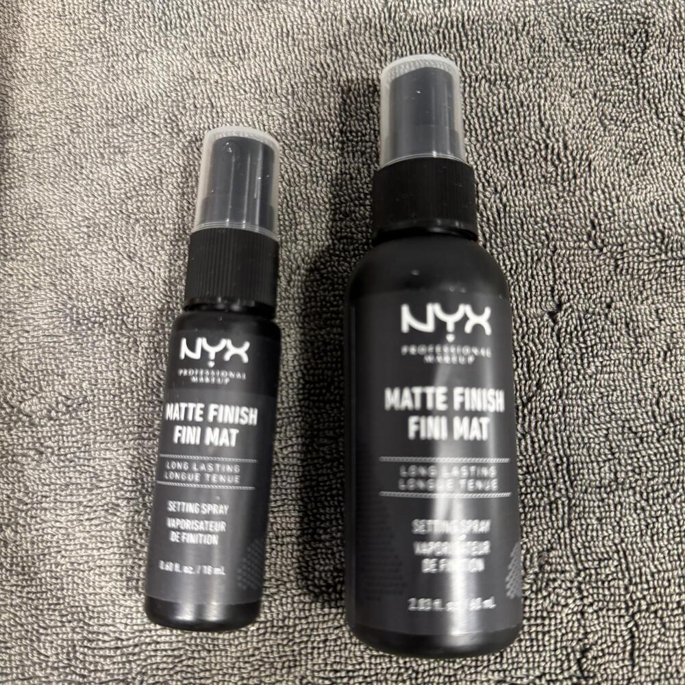 NYX Unisex Setting Spray Matte Finish 1.0 fl oz‎ and 2.85 fl oz